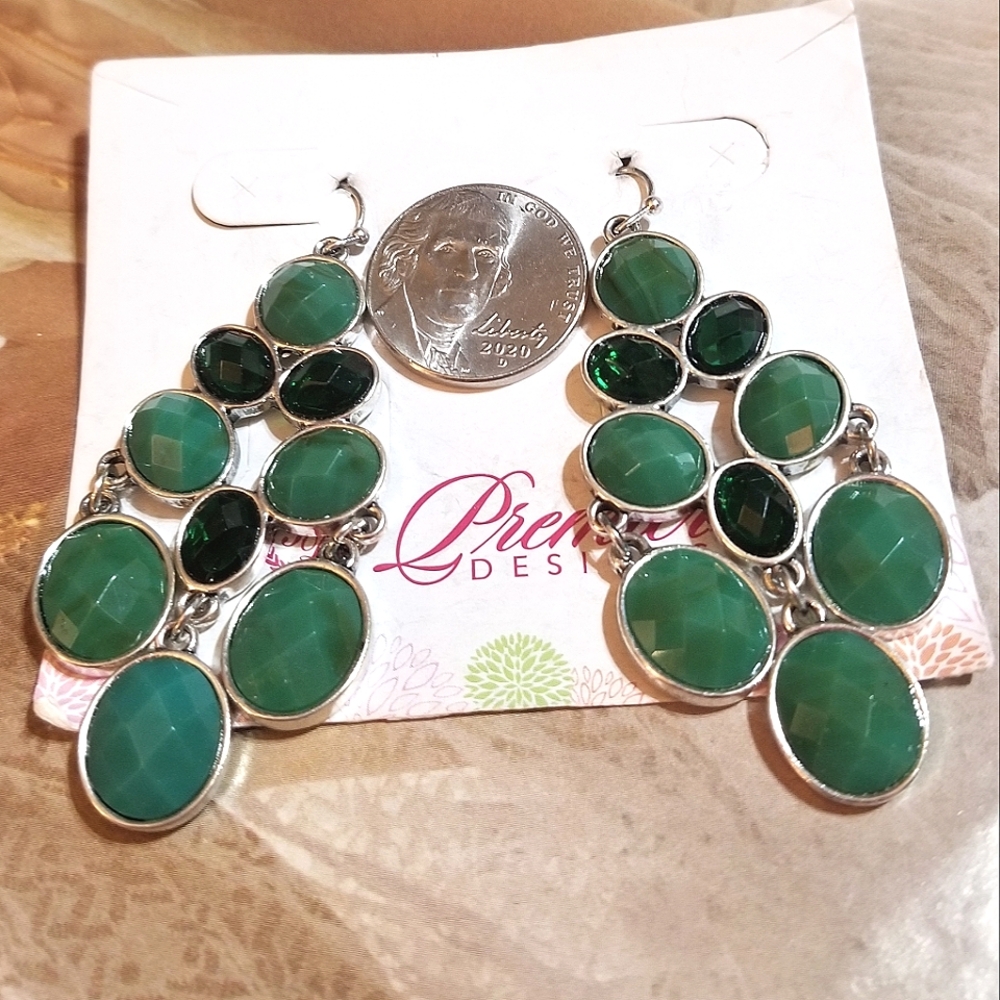 NEW Premier Designs Cascading Green Stone Earrings - Picture 4 of 5